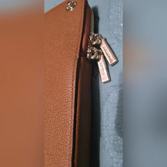 Kate Spade Brown Leather Ipad Pouch - Picture 6 of 6